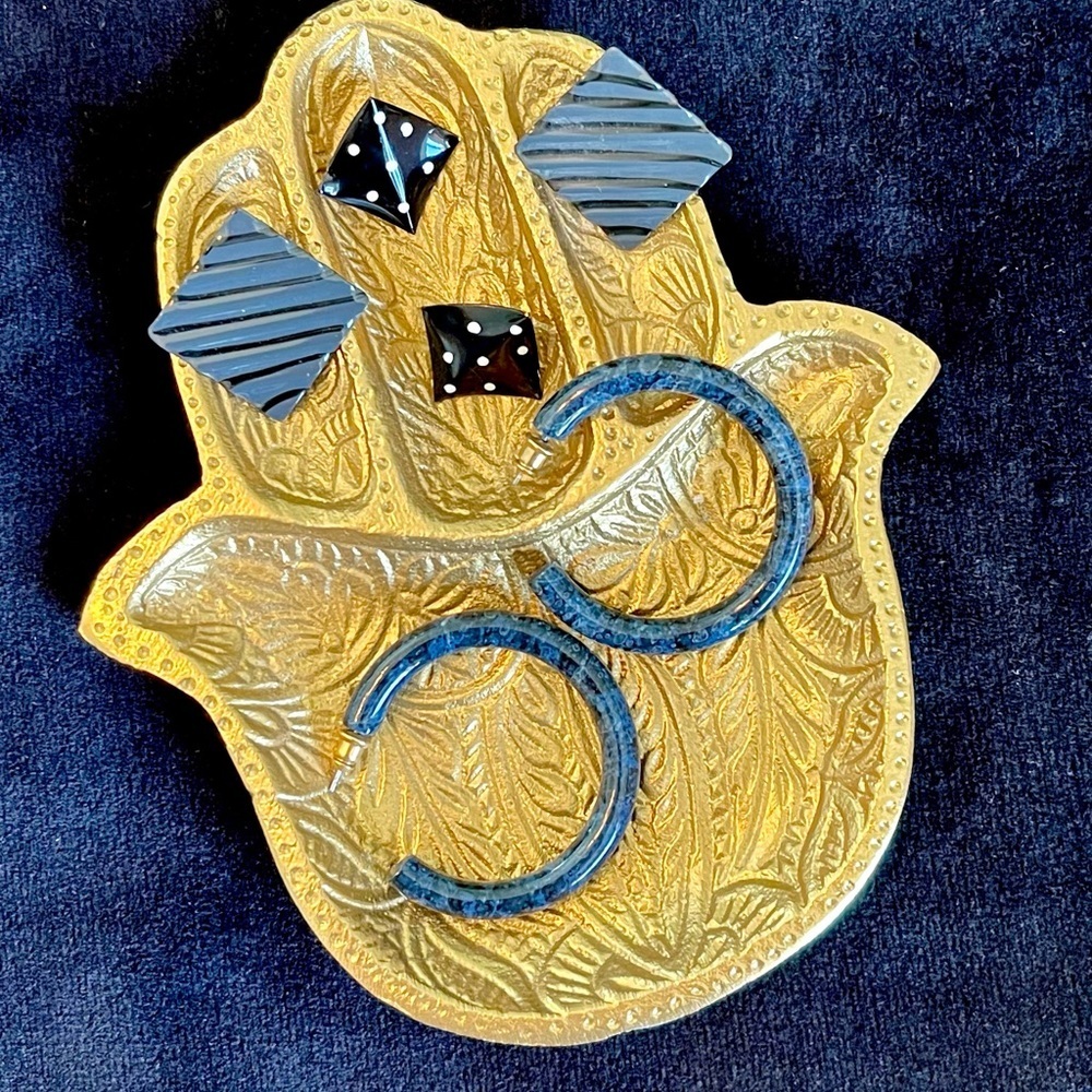 Pierced earrings 3 pair